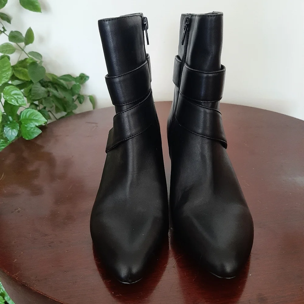 Nine West nwob only